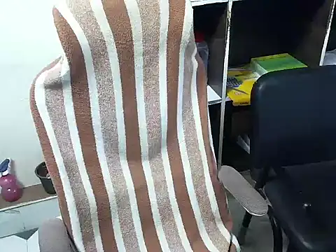 TwinklyBasket897 online show from 3, 12, 2025