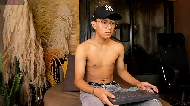 isaac grimm online show from 11, 1, 2026