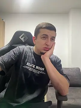 Liam jones10 online show from 1, 2, 2026