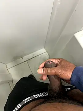 Snapshot of Joseqwertyui2208 chatting on 29, 11, 2025 Joseqwertyui2208 online show from 29, 11, 2025