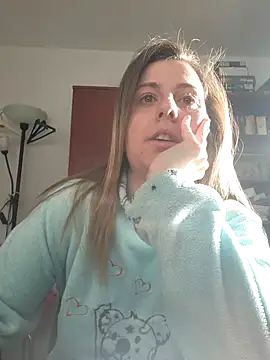 Sareyxon online show from 5, 12, 2025