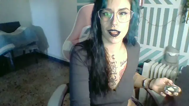 blackrose1997 online show from 5, 12, 2025