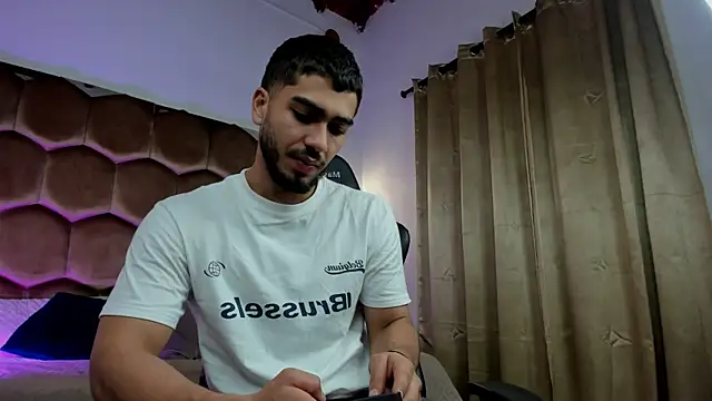 Snapshot of Franco_banderas chatting on 17, 2, 2026 Franco banderas online show from 17, 2, 2026