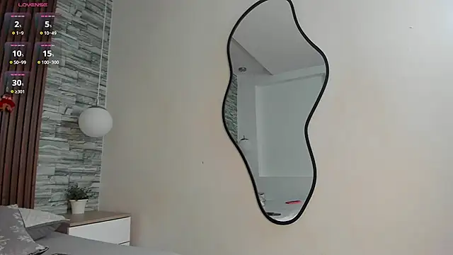 skinny naughty  online show from 1, 12, 2025