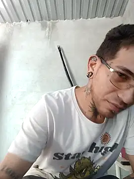 Snapshot of macarywillm chatting on 20, 3, 2026 macarywillm online show from 20, 3, 2026