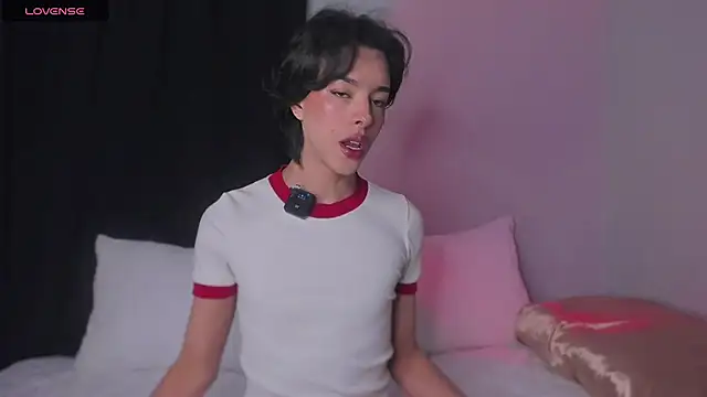 Snapshot of bastian_mercury chatting on 2, 12, 2025 bastian mercury online show from 2, 12, 2025