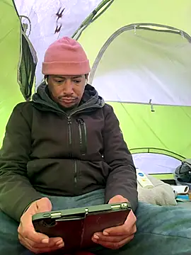 Snapshot of vidak2 chatting on 2, 12, 2025 vidak2 online show from 2, 12, 2025