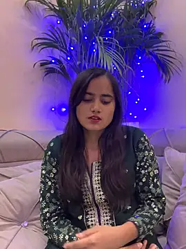 cute-kh online show from 1, 12, 2025