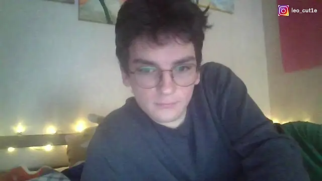 leo cutie online show from 11, 4, 2026