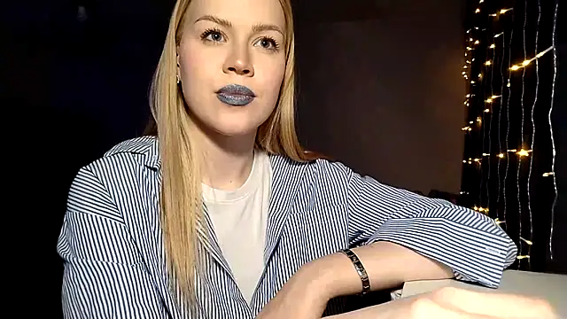 LunaPeony online show from 14, 3, 2026