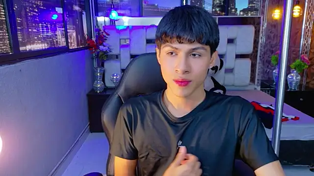 StormLuxX online show from 7, 1, 2026