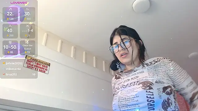 Snapshot of Nina_harpper_ chatting on 14, 3, 2026 Nina harpper online show from 14, 3, 2026