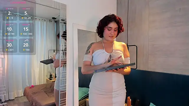 MissSavage  online show from 18, 12, 2025