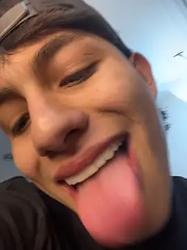 Lander Cruz online show from 22, 12, 2025