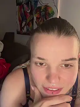 LoreenKinky online show from 20, 12, 2025