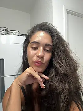 Snapshot of EsmeraldaBelline chatting on 26, 3, 2026 EsmeraldaBelline online show from 26, 3, 2026