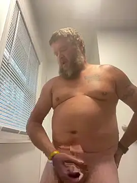 naughtydaddy0420 online show from 2, 12, 2025