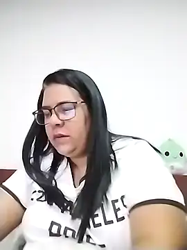 Carameloswing1 online show from 4, 12, 2025