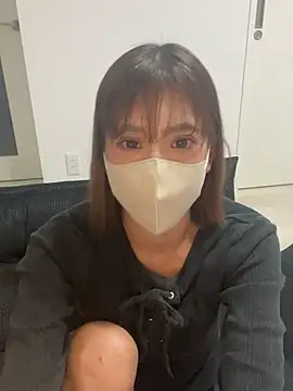 Snapshot of meromero_ch chatting on 17, 12, 2025 meromero ch online show from 17, 12, 2025