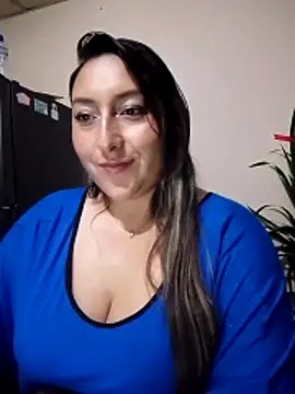 Snapshot of Valeria_montana_ chatting on 13, 12, 2025 Valeria montana online show from 13, 12, 2025