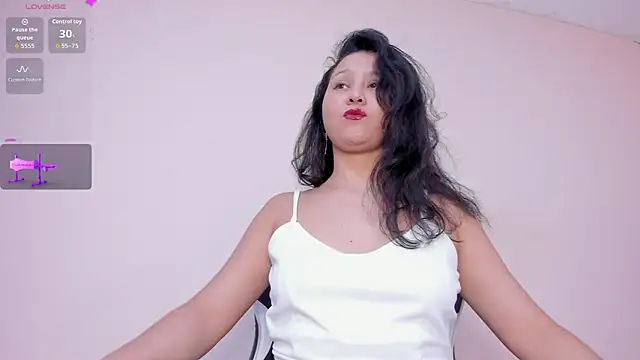 Eclipse Divina online show from 4, 2, 2026