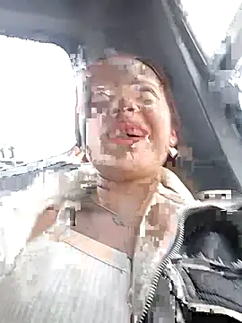 Snapshot of chatting on 17, 12, 2025 online show from 17, 12, 2025