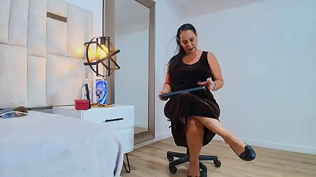 Sara BigAss- online show from 12, 1, 2026