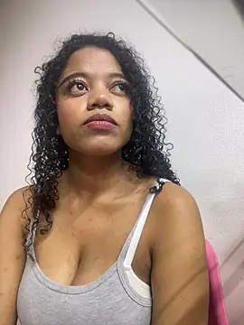 Snapshot of arianna_roxe chatting on 28, 2, 2026 arianna roxe online show from 28, 2, 2026