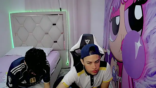 Snapshot of THE_VIPS_TWINK chatting on 3, 12, 2025 THE VIPS TWINK online show from 3, 12, 2025