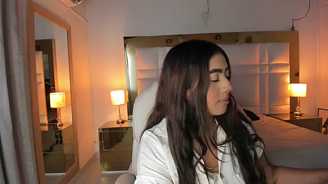 Zoei Moon online show from 3, 2, 2026