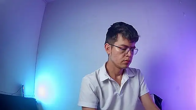 nicolatinboy online show from 26, 2, 2026