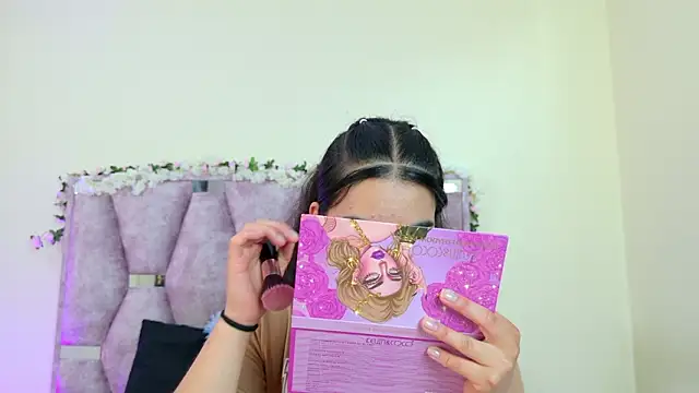 Snapshot of iris_and_damian chatting on 27, 2, 2026 iris and damian online show from 27, 2, 2026