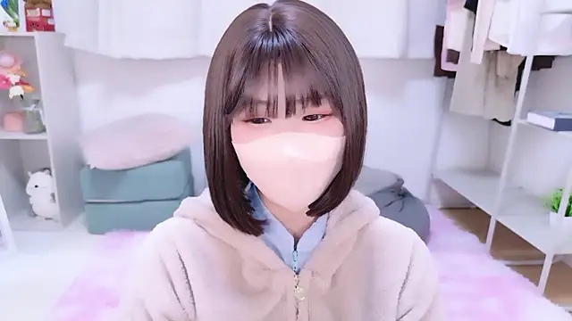 Snapshot of Otochan_0108xx chatting on 14, 12, 2025 Otochan 0108xx online show from 14, 12, 2025