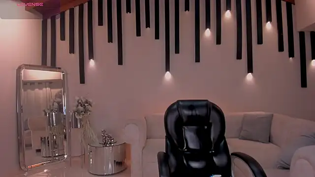 ChloeManson online show from 6, 2, 2025