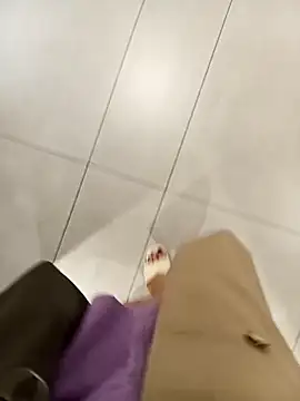 Baby-Linh online show from 21, 12, 2025