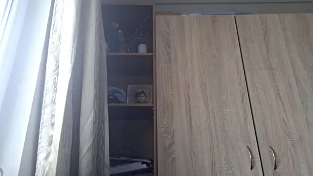 KellyKelik online show from 6, 1, 2026