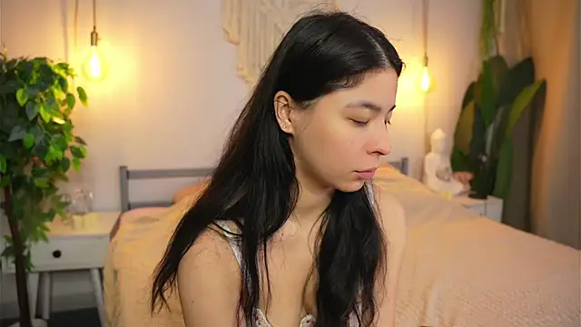 Snapshot of rosaliemoan chatting on 17, 12, 2025 rosaliemoan online show from 17, 12, 2025