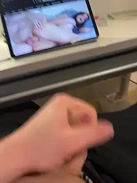 Snapshot of hannes256102 chatting on 8, 3, 2026 hannes256102 online show from 8, 3, 2026