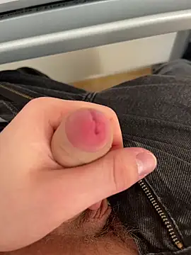 Snapshot of hannes256102 chatting on 19, 3, 2026 hannes256102 online show from 19, 3, 2026