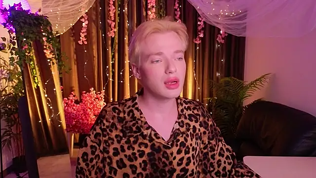 Kristenegor online show from 6, 2, 2026