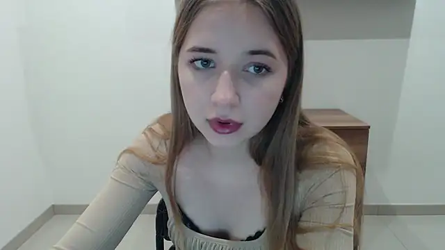 SweetBellaa  online show from 4, 2, 2026