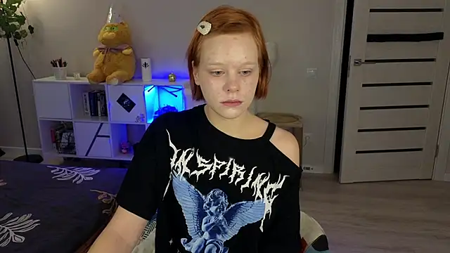 Lace Thrill online show from 4, 12, 2025