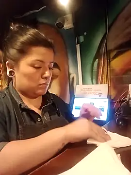 Luna Maar  online show from 17, 12, 2025