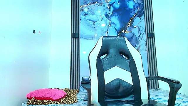 Valentina and sneider  online show from 14, 1, 2026