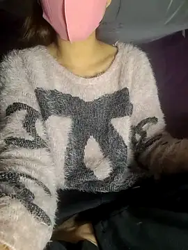 Snapshot of polly_chan chatting on 14, 12, 2025 polly chan online show from 14, 12, 2025