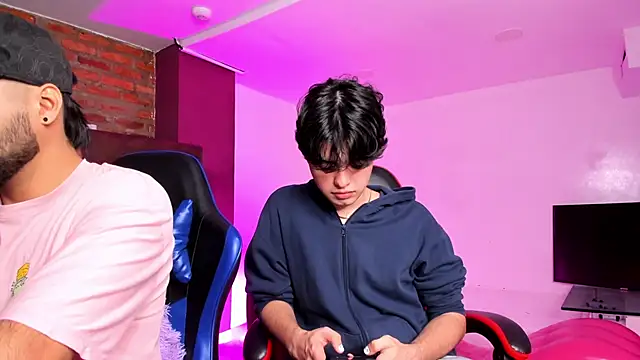 HotThreesoome online show from 11, 2, 2026