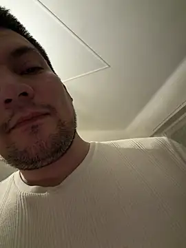 CharlyAlfa22 online show from 11, 3, 2026