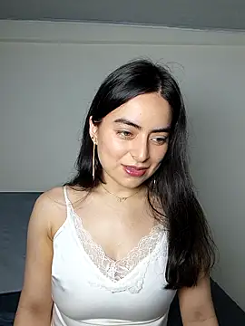 saasha Petit online show from 9, 3, 2026