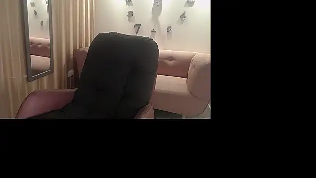 Kat Cute online show from 4, 2, 2026