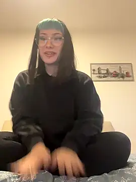 kiraquiin online show from 17, 12, 2025